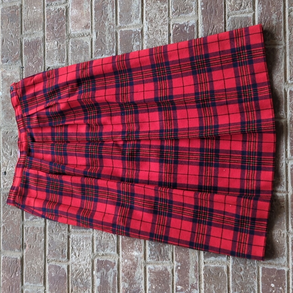 Vintage Pendleton Red and Blue Leslie Tartan Wool Plaid Pencil Skirt